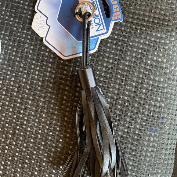 NEW PUGS black Micro USB Cable Charge & Sync Tassel clip - Samsung Sony Google - Picture 6 of 6